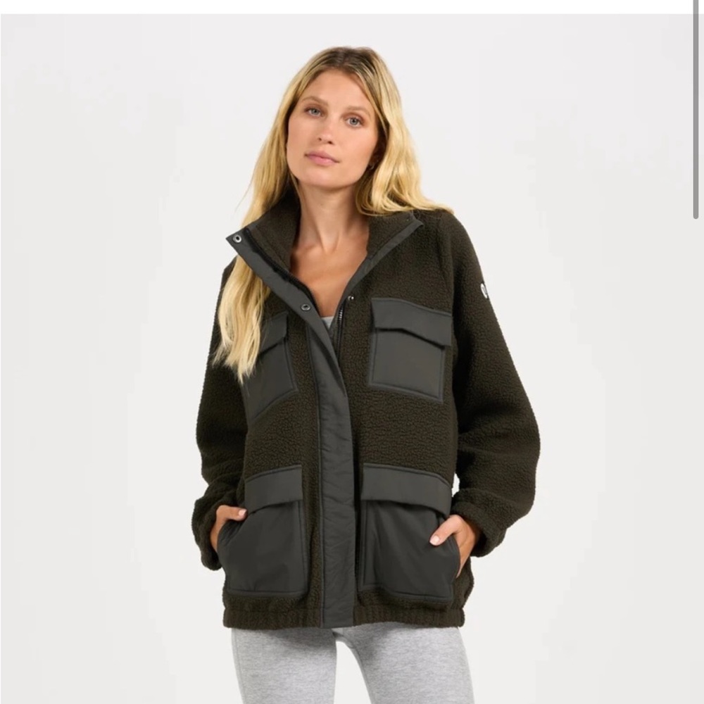 Vuori Utility Sherpa Jacket